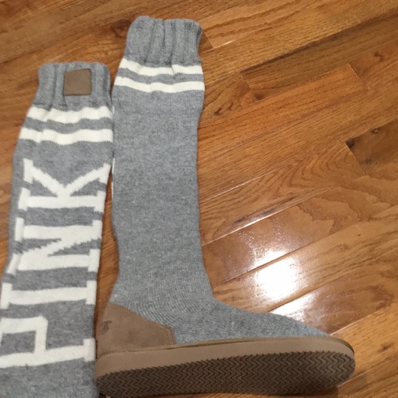 Victoria’s Secret PINK Mukluks BNWT - Picture 3 of 6